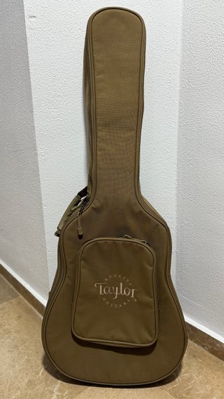 Guitarra Taylor 150e 12 cuerdas
