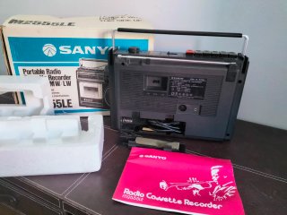 Radio Cassette Sanyo M2555LE con caja