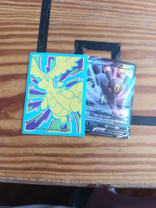 Carta Pokémon Umbreon V 094/203 Español