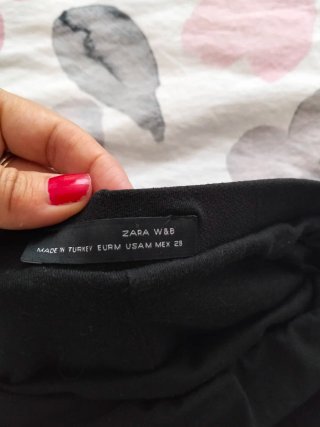 Falda larga Zara negra