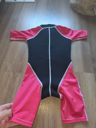 Traje neopreno niña piscina rosa y negro Talla 4-5
