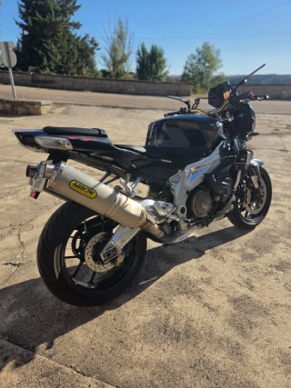 Aprilia Tuono 1000R V2 2008 Negra