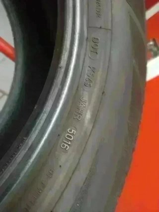 235 60 R18 103H Dunlop - 1 neumático 7 mm