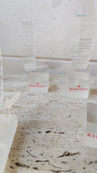 Expositores para reloj Radiant