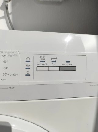 Lavadora Balay 6kg 1000RPM