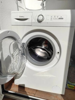 Lavadora Balay 6kg 1000RPM