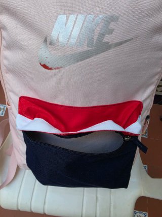 Mochila Nike Rosa y Multicolor