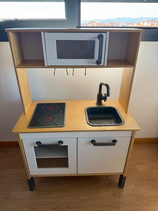 Cocinita infantil de madera IKEA