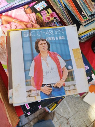Lote 3 de 54 singles franceses