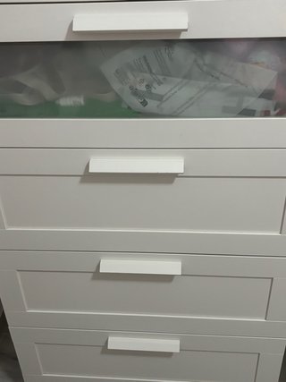 Cómoda Ikea Blanca con Cajones y Cristal