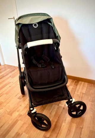 Bugaboo Fox 2: Silla + Capazo + 2 Capotas
