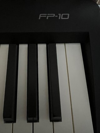 Piano Digital Roland FP-10