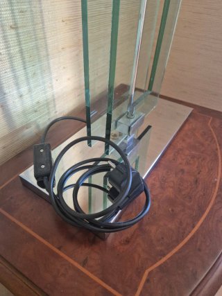 Lámparas de mesa moderna cristal y tela.