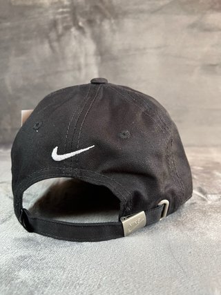Gorra Nike Classic99 Flex Negra Con etiqueta