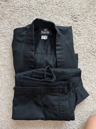 Traje Taekwondo / Kung Fu Daedo 6-7 años (130cm)