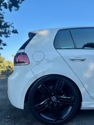 Volkswagen Golf R r20 baquets full