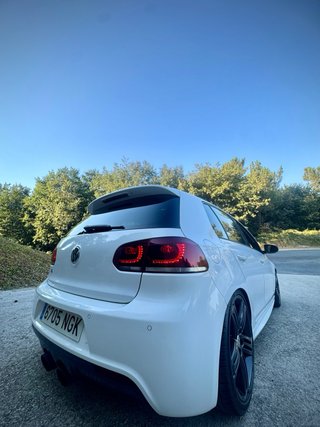 Volkswagen Golf R r20 baquets full