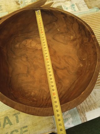 Ensaladera de madera de olivo