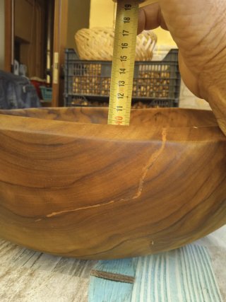 Ensaladera de madera de olivo