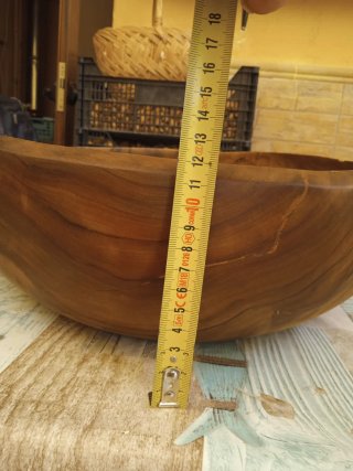 Ensaladera de madera de olivo