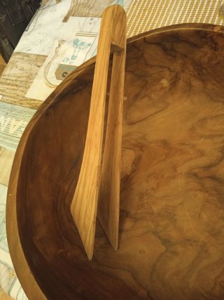 Ensaladera de madera de olivo