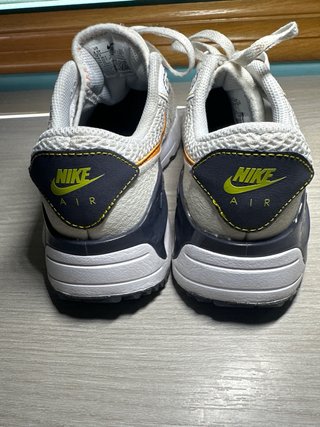 Zapatillas Nike Air Max Naranja y Blanco