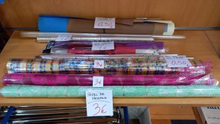 Lote de rollos de papel para regalo