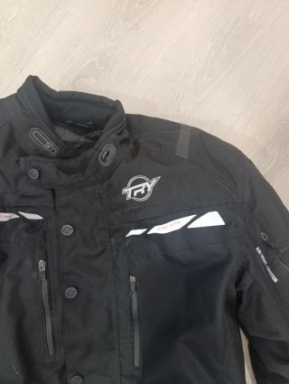 Chaqueta de moto negra try motor