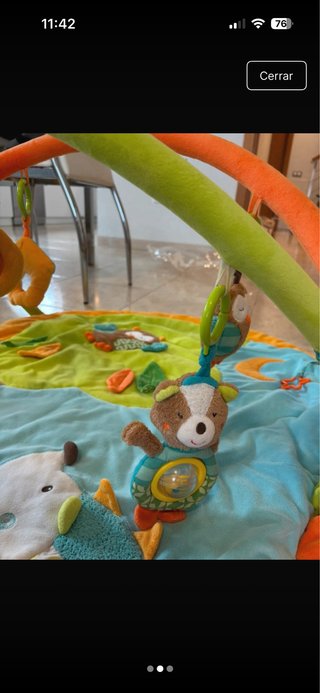 Manta de actividades para bebé con diseño de búho
