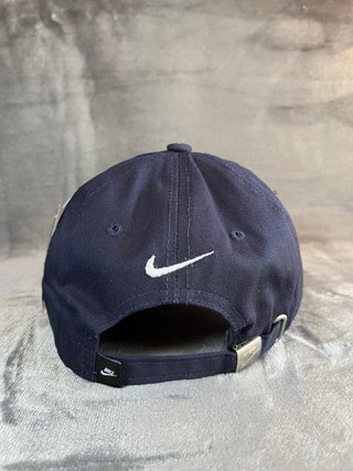 Gorra Nike Classic99 Azul marino Con etiqueta