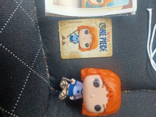Kinder Joy One Piece  Nami Figura y Carta