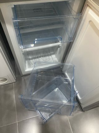 Congelador vertical Carrefour 68L