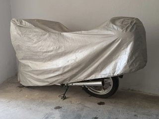 Honda CB400N Roja y Negra
