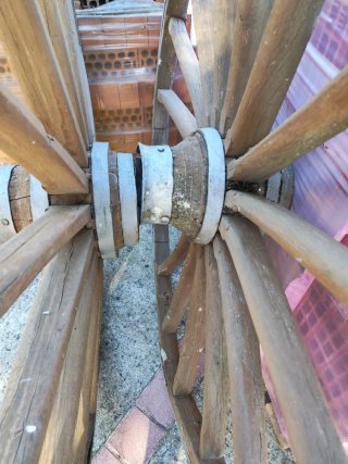 Ruedas de Carro de Madera