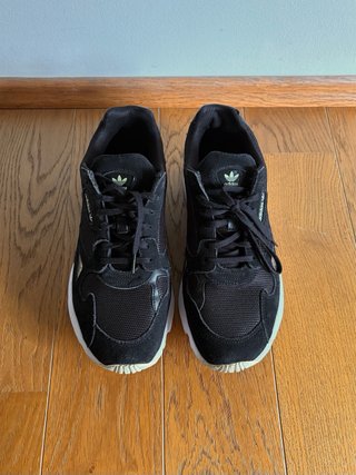 Sneakers Adidas Falcon W (nr. 43 e un terzo)