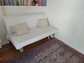 Sofá cama 1.60m blanco de tela, solo sofá.