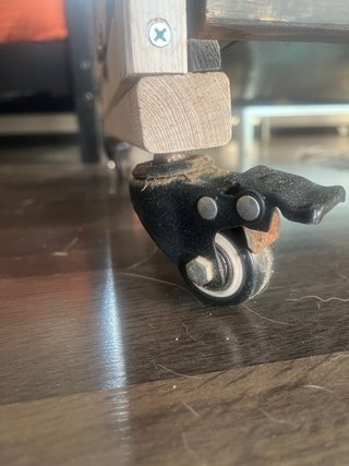 Jaula para conejo blanca y gris
