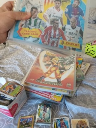 Álbumes y cromos variados