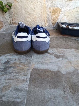 Zapatillas Asics Azul y Blanco