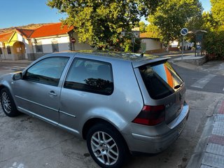 Volkswagen Golf 2004