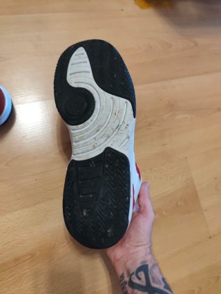 Zapatillas Jordan Rojas y Blancas