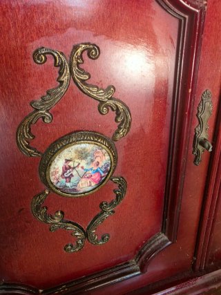 Mueble de entrada antiguo de madera y mármol