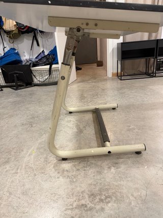 Tavolo da disegno bianco