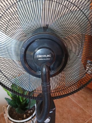 Ventilador Cecotec EnergySilence con nebulizador