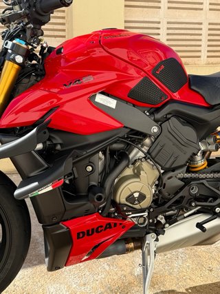 Ducati Streetfighter V4 S 2024