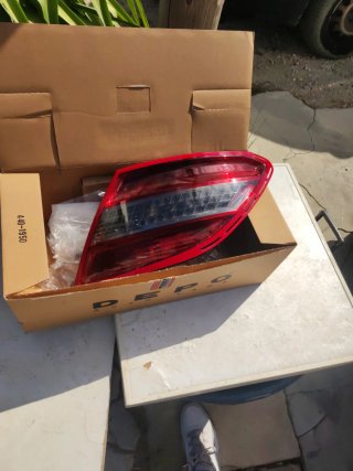Faro trasero derecho Mercedes W204 LED