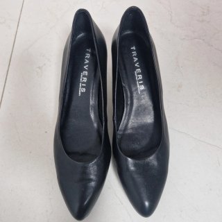 Zapatos MDB Piel Negros. Talla 39