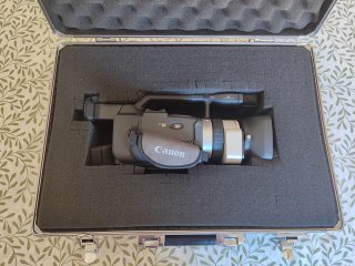 Canon GL2 NTSC MiniDV 3CCD Digital Video Camcorder