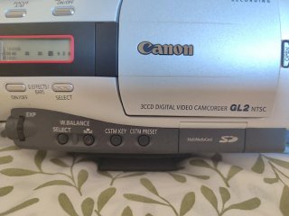 Canon GL2 NTSC MiniDV 3CCD Digital Video Camcorder