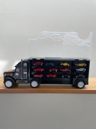 Camión Maletín Porta coches. Se vende con 15 coche